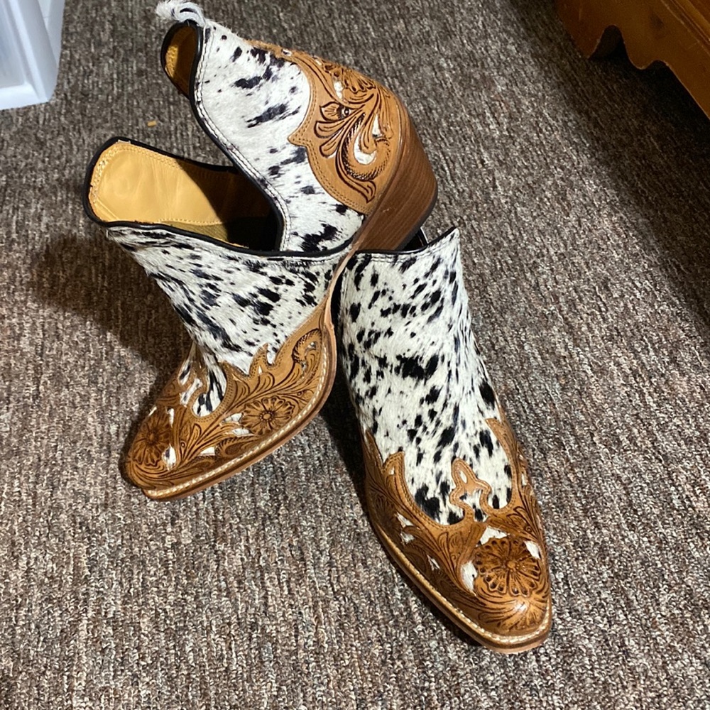 Myra Cowgirl Booties